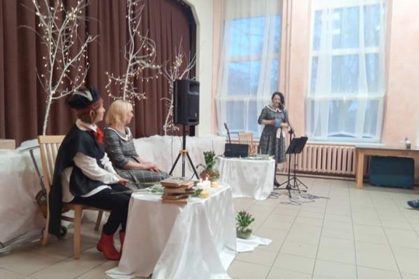 2020-03-11 Upynos k.n. mėgėjų meno muzikinis teatro dainuojamosiospoezijos teatralizacija su vad. R. Gužauskienė (8)