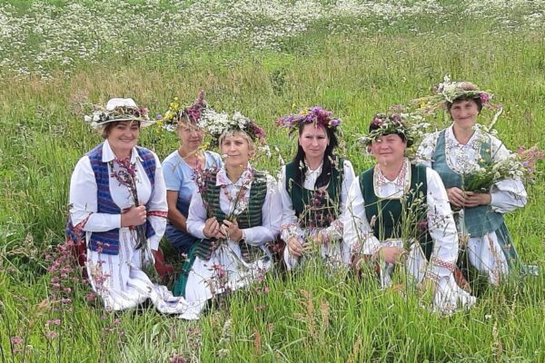 4. Moterų šokių kolektyvas Sūkurys Kupolinių šventėje_1024x576
